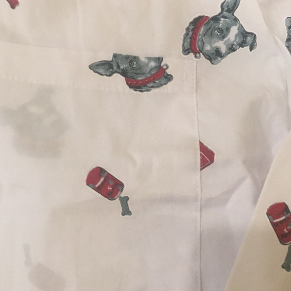 🌺🎁 Brand new robe.